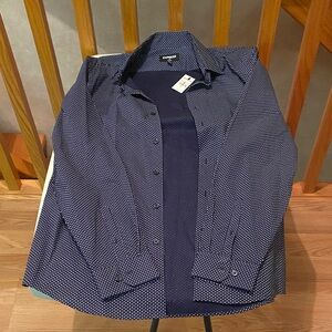 *New* Express button-down shirt. Size: M. Color: Dark Navy/White.